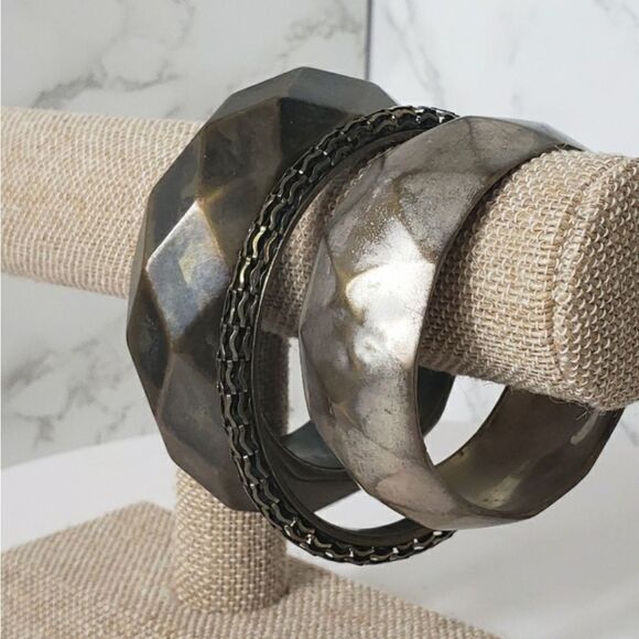 LOT OF 3 Metal Bronze Bangle Bracelets Unique Variety - Picture 2 of 7